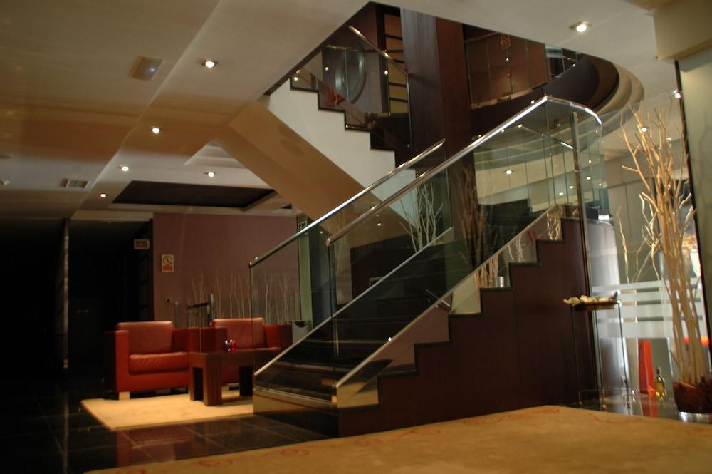 Washington Parquesol Suites & Hotel Valladolid Exterior photo