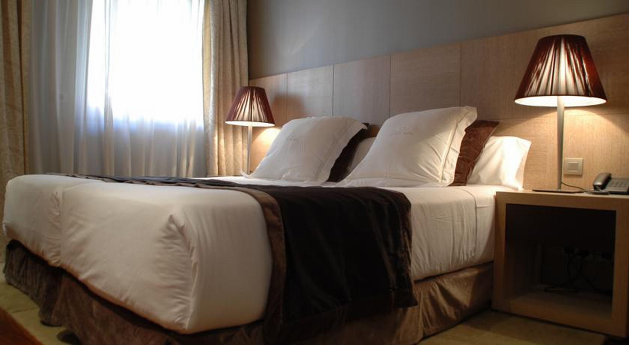 Washington Parquesol Suites & Hotel Valladolid Exterior photo
